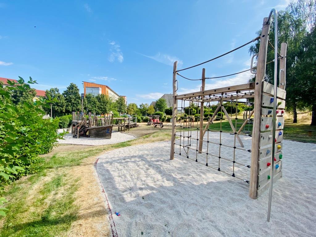 AWG Frankenberg Spielplatz bei Mietwohnungen