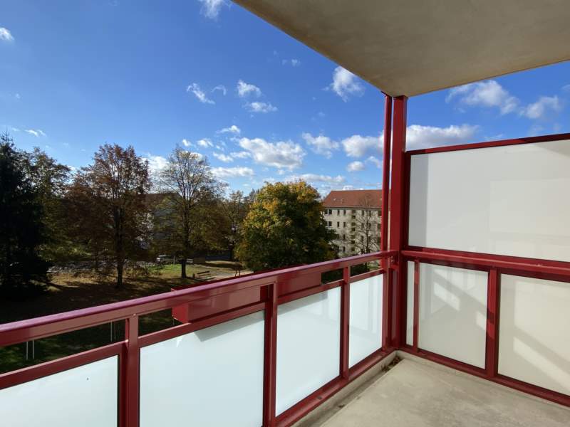 Mozartstraße 13, 3. Obergeschoss / links